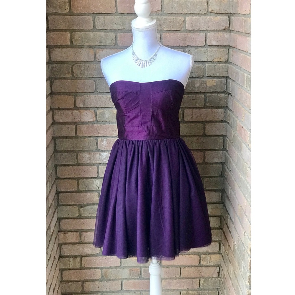 XOXO. Stunning formal dress. Like new.